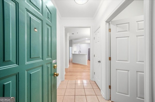 1217 Whitshire Way, Alpharetta