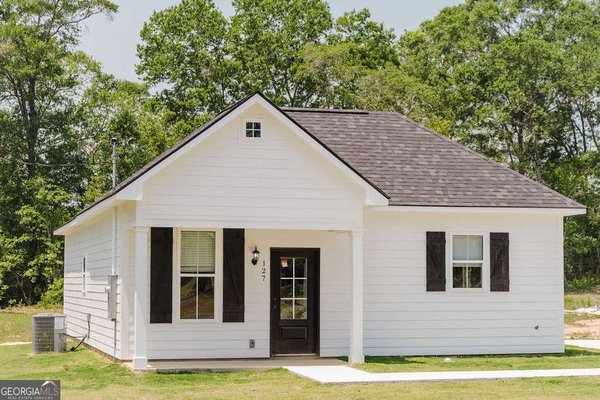 110 Pine Point Drive, Sylvester