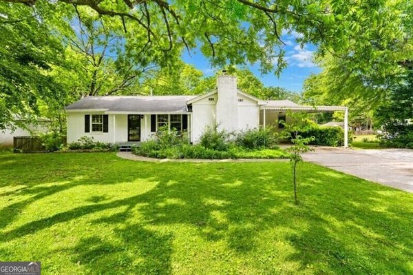 3972 Peachtree, Atlanta