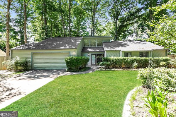 106 Pat Mell Drive Peachtree City