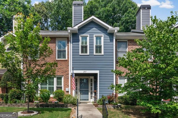 257 Triple Oaks Drive, Tucker