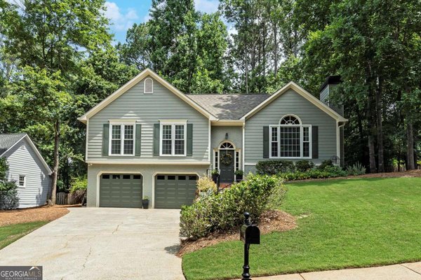 916 Fernwood Road Woodstock