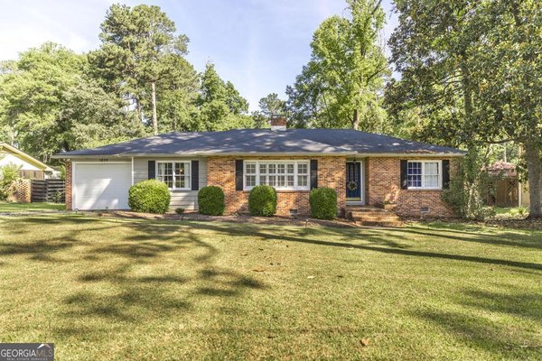 1834 Waverland Circle, Macon