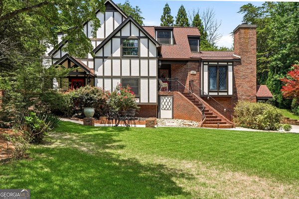 1581 Bentcreek Drive Marietta