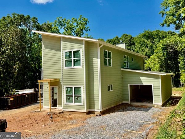 1451 Broad Street, Athens