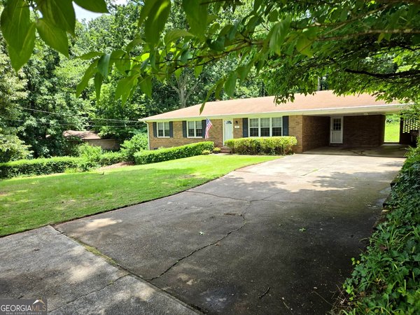 1892 Starlight Drive, Marietta