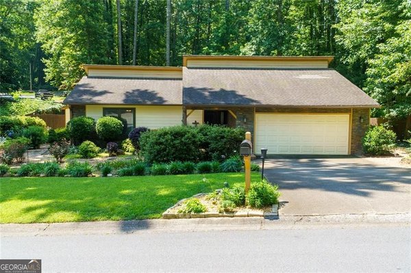 1211 Wade Green Circle Acworth