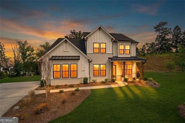 main picture of 2815 Medford Drive, Cumming