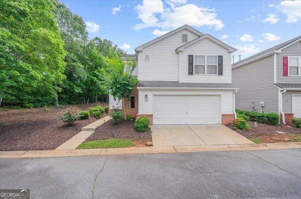 656 Oaks Drive Woodstock