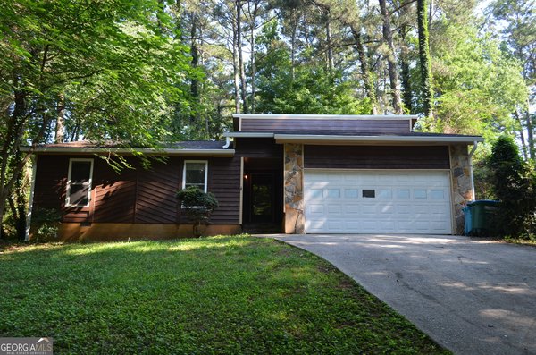 4987 Dekalb Way, Stone Mountain