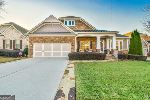 6417 Hickory Springs Circle, Hoschton