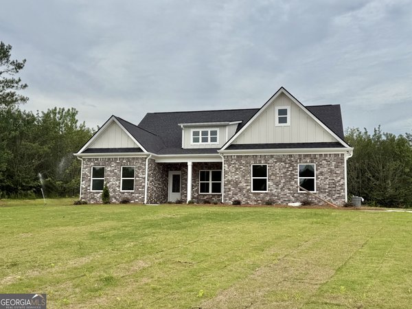 1319 Sycamore Circle, Griffin