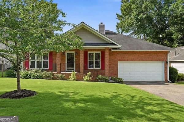 140 Greenmont Circle, Alpharetta