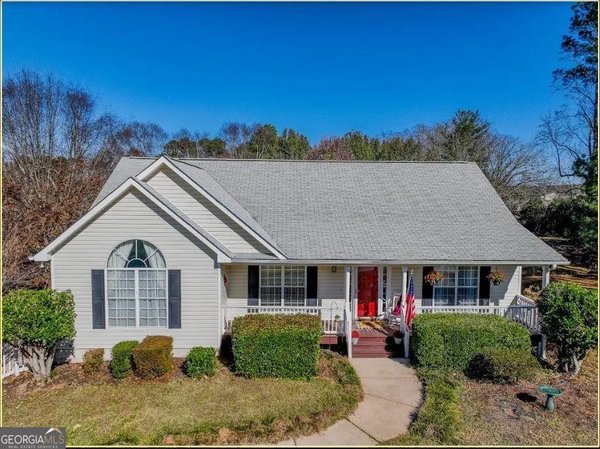 main picture of 5810 Woodberry Walk, Cumming