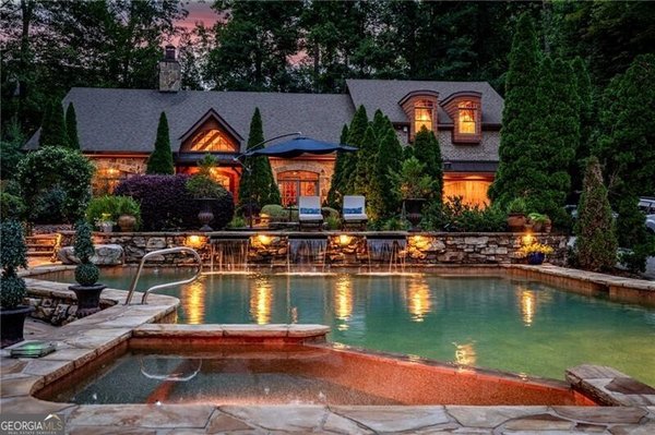 625 Willeo Road, Roswell