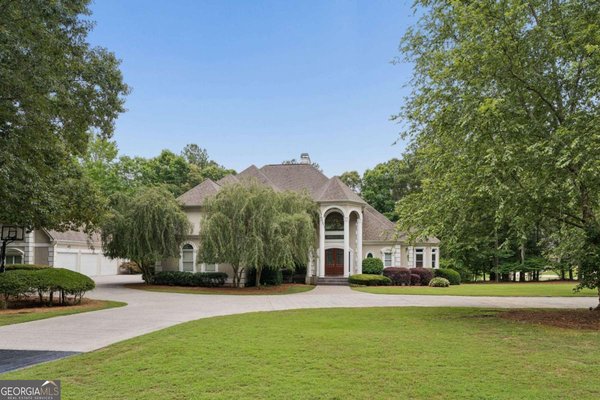 1845 Kathy Whitworth Drive, Braselton