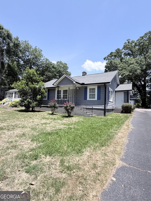 213 Lee Street Lagrange