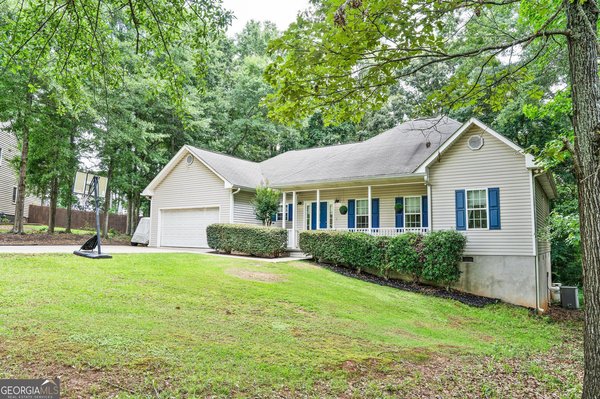 419 Pecan Circle, Forsyth