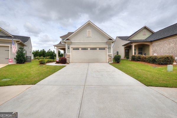main picture of 6022 Rollingwood Way, Hoschton