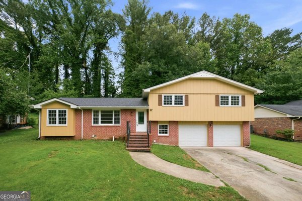 3816 Green Bay Dr, Lawrenceville