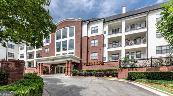 3275 Lenox Road, Atlanta