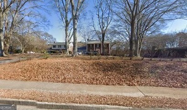 main picture of 70 Crossville Road, Roswell
