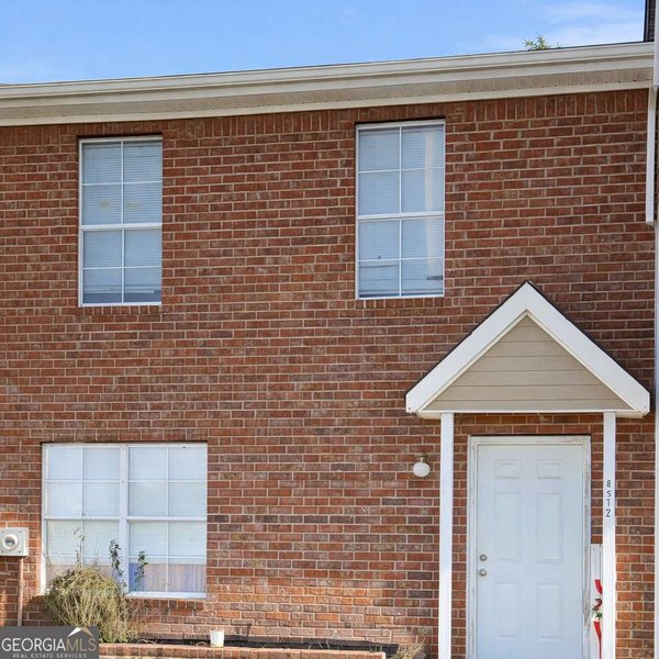 8512 Westchester Drive, Douglasville