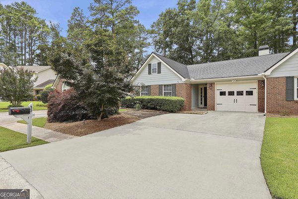 23 Dover Trail, Peachtree City