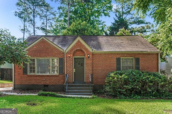 1511 Deerwood Drive, Decatur