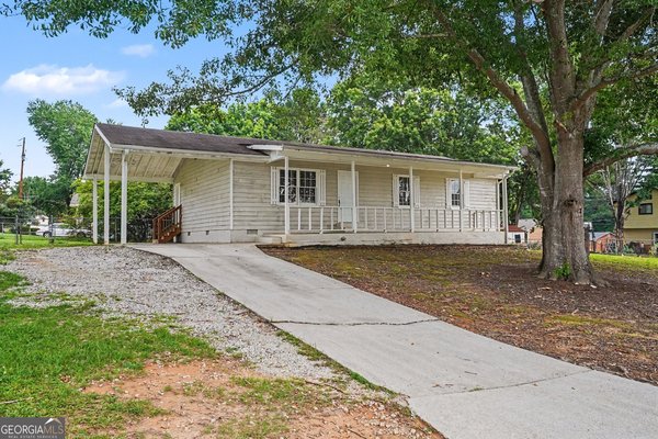 1394 Almand Creek Drive, Conyers