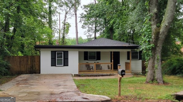 3132 Forrest Hills Drive, Atlanta