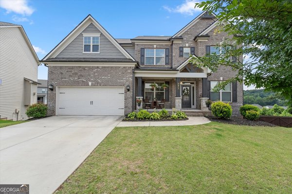 main picture of 7015 Kempton Court, Flowery Branch