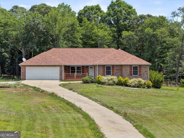 402 Renee Road, Pendergrass