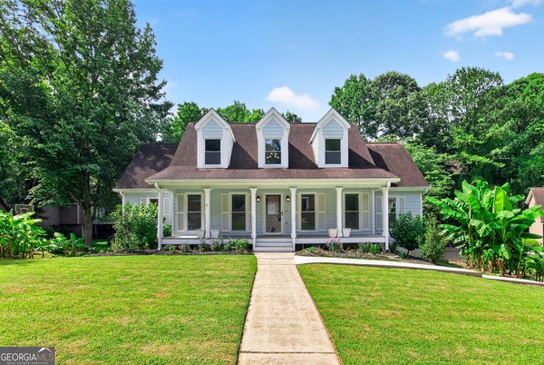 1327 Velvet Creek Way SW, Marietta