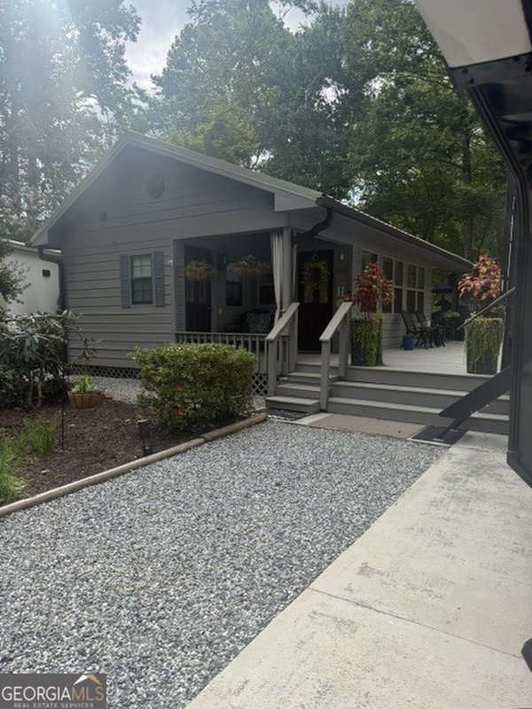 531 Hidden Valley Road, Cleveland