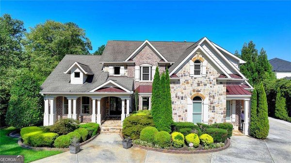 1375 Tree Lane, Snellville