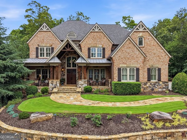 13335 Bishops Court Roswell