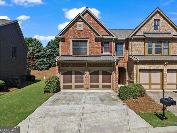 Hanover Pointe