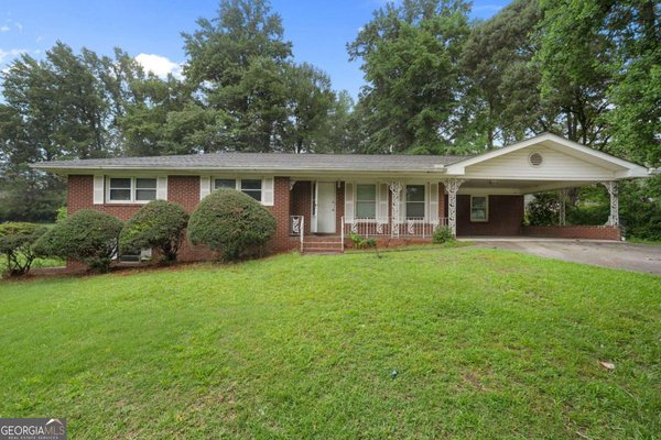 3849 Yates Drive Lithia Springs