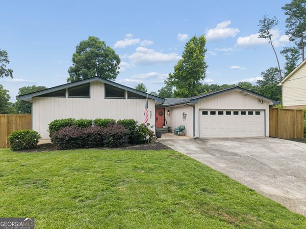 507 Angie Way, Lilburn