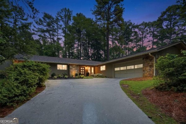 250 Rhine Drive, Alpharetta