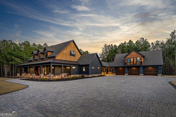 1271 Plainview Road, Madison