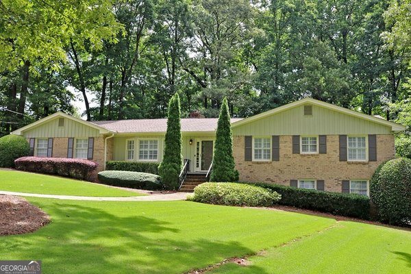 4956 Fox Forest Drive Lilburn