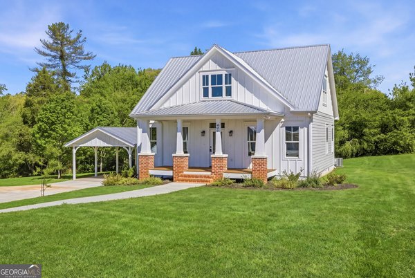 409 Roper Drive Clarkesville