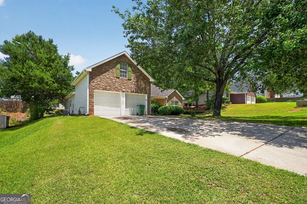 3368 Rockmill Drive, Ellenwood