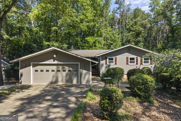 244 Lake View Court Lavonia