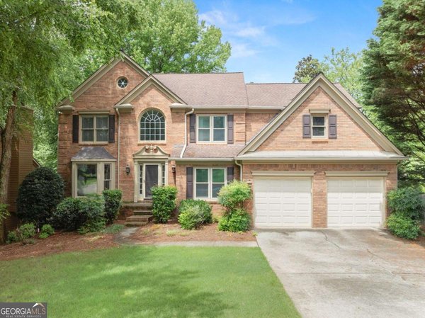 415 Fairford Lane, Duluth