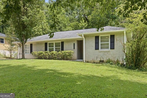 2728 Rollingwood Lane, Atlanta