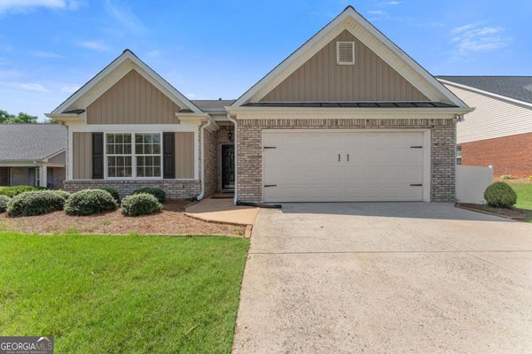 316 Lakeview Bend Circle, Jefferson