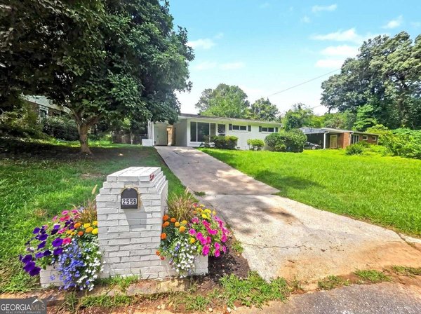 2559 Dale Creek Drive, Atlanta
